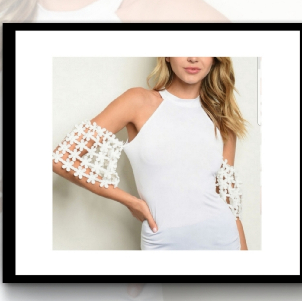 CLOSING New White Cold Shoulder Top